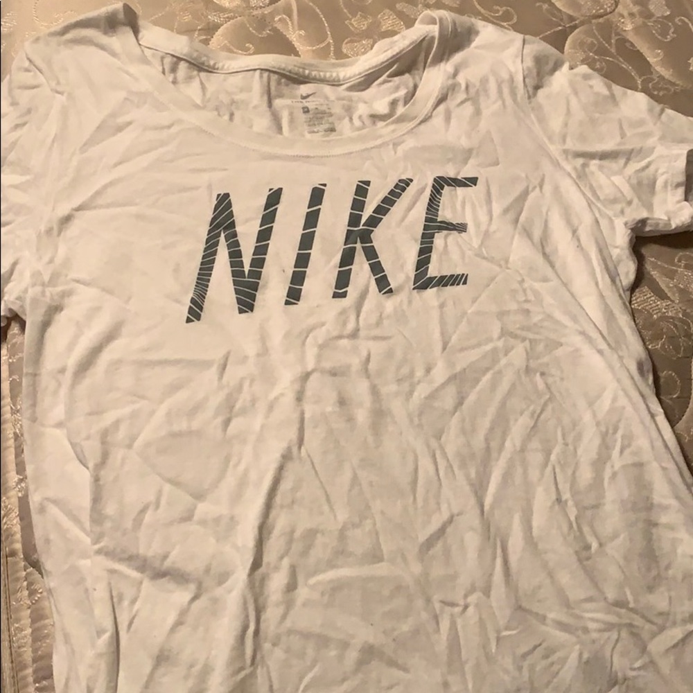 Nike tee